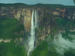 Самый высокий в мире водопад Анхель